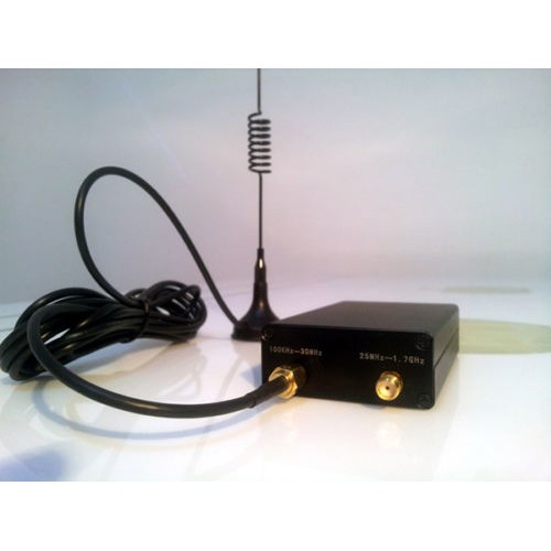 100KHz-1.7GHz full UV HF RTL-SDR USB Tuner Receiver R820T+8232 Ham 